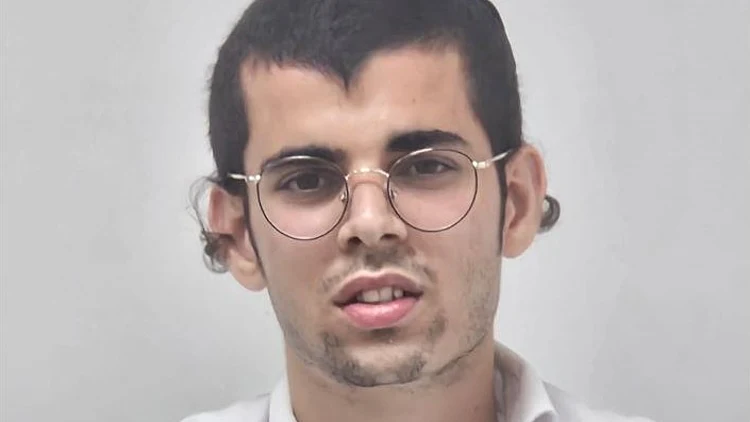 חשוד בעבירות מין בקטינים