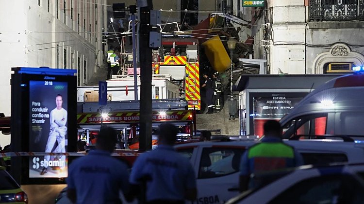 הרכבל בליסבון קרס: לפחות 15 נהרגו ויותר מ-20 נפצעו