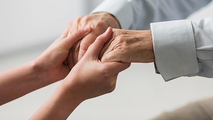 דיור מוגן בחיפה: פתרון מושלם למי שמחפש דיור מוגן עם קהילה חמה ושירותים מתקדמים | רשת 13