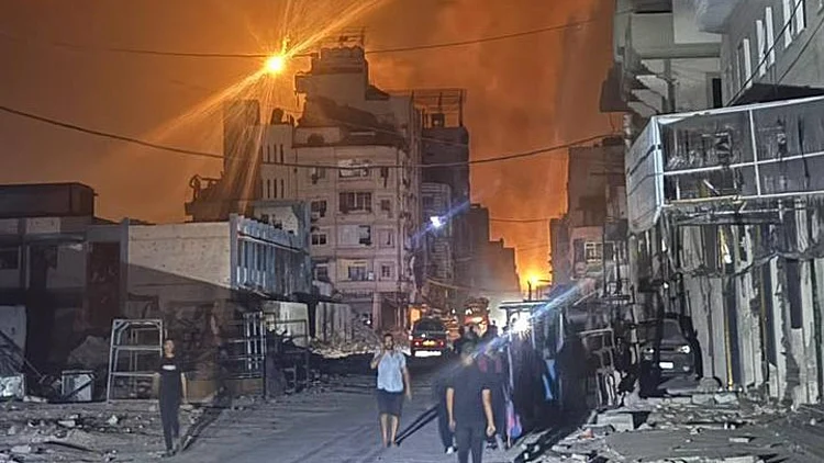 אש בלבנון; "בכיר בחמאס חוסל בעזה, הרוגים בתקיפת בית ברצועה"