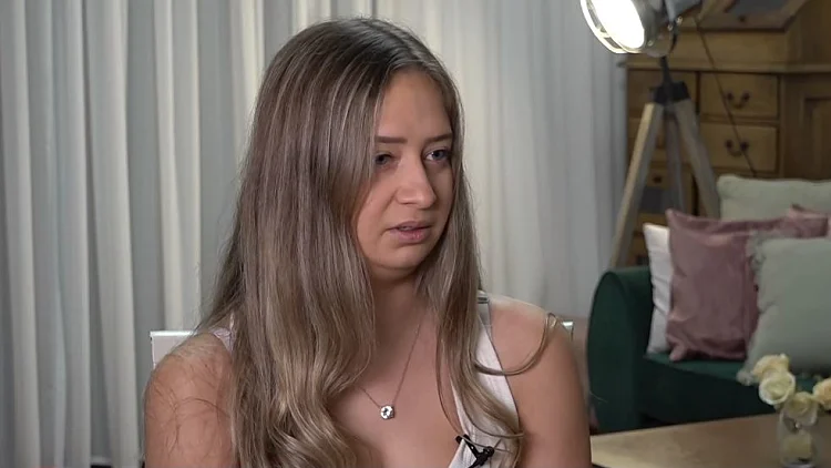 ליאן, שהוטרדה ע"י המורה האנס