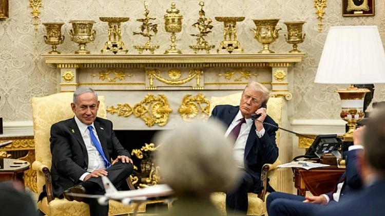 טראמפ ונתניהו בשיחת טלפון עם ראש ממשלת קטר בבית הלבן