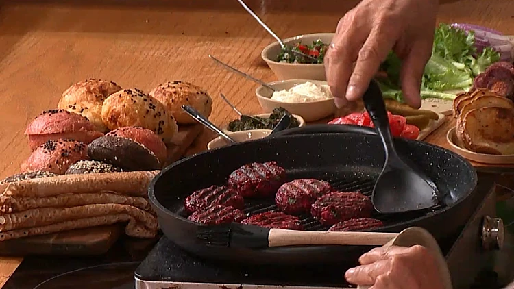 למרות טירוף החגים: כך תשמרו על הגוף תזונתית