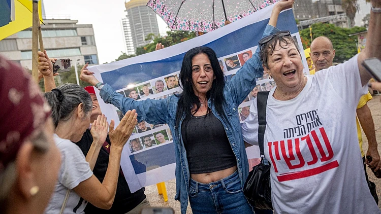 "החדשות הטובות ביותר מזה זמן רב": השמחה בישראל והתגובות בעולם
