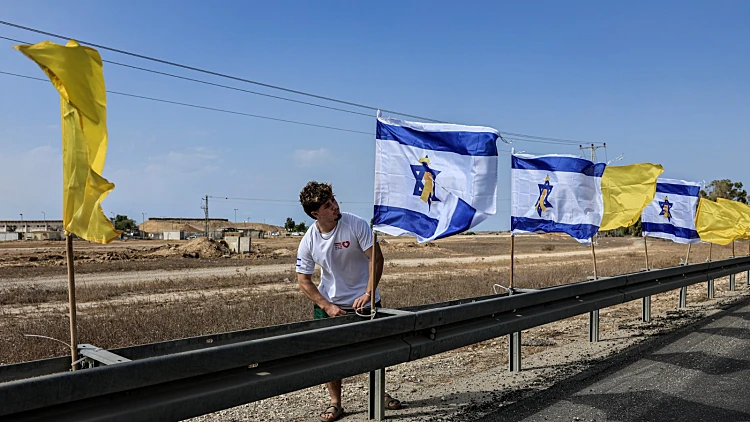 בדרך הביתה: צה"ל השלים את ההיערכות לקליטת החטופים ברעים