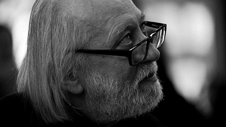 זכייה זו בפרס נובל היא יותר מאיכות ספרותית. היא הכרזת מלחמה