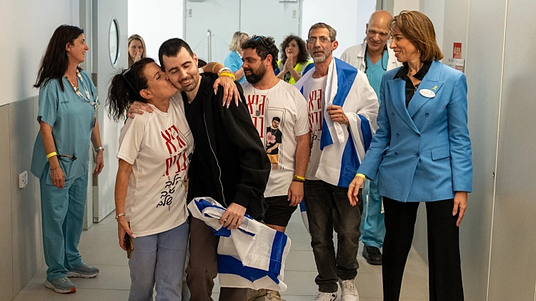 "לידה מחדש": גל גלבוע-דלאל על המפגש עם אחיו שחזר מהשבי