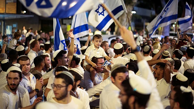 שנתיים אחרי הטבח: הקפות שניות בכיכר החטופים בת"א