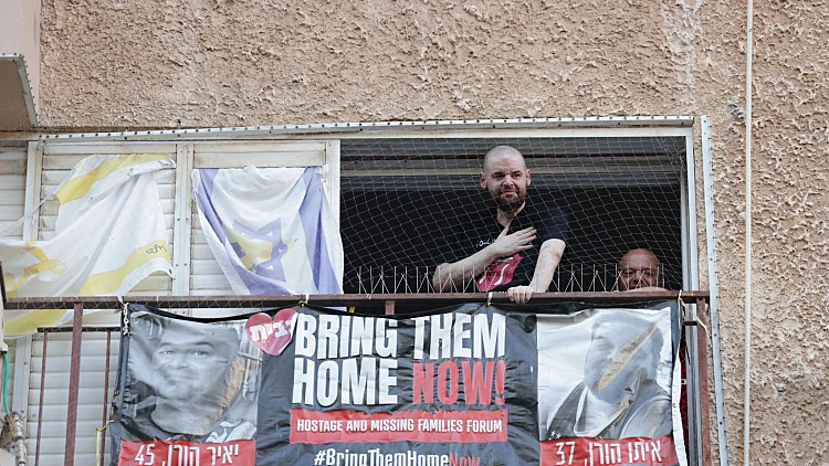 "לא מאמין שחזרתי הביתה": איתן הורן ונמרוד כהן שוחררו מבית החולים