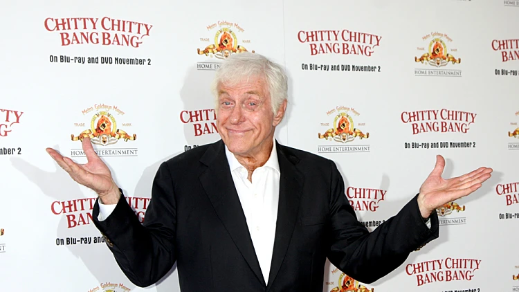 לא רק "מרי פופינס": תפקידיו הנשכחים של הכוכב האגדי בן ה-100