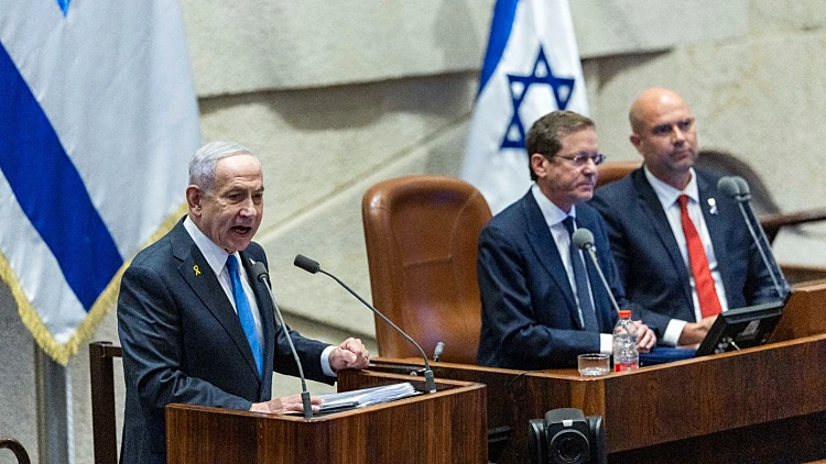 אוחנה הציג את נשיא העליון עמית כ"שופט"; הרצוג: "חוסר כבוד!"