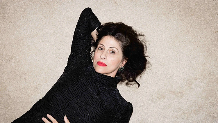 אפרת בן צור