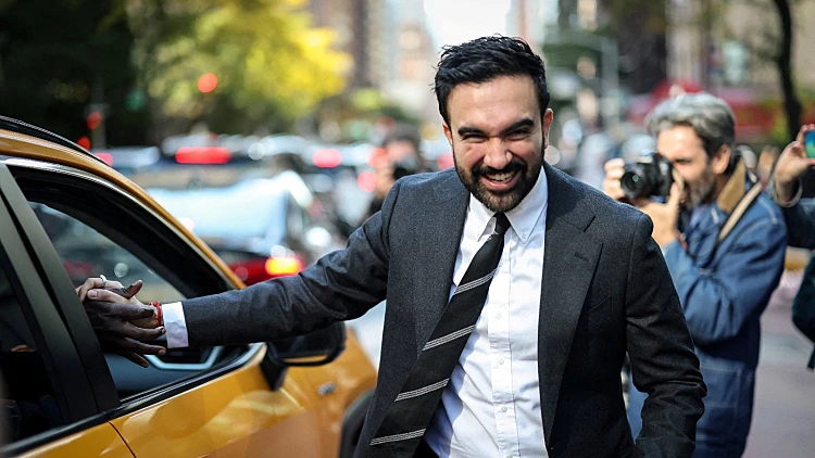 רגעי ההכרעה בניו יורק: האם ייבחר המועמד הרדיקלי זוהרן ממדאני?