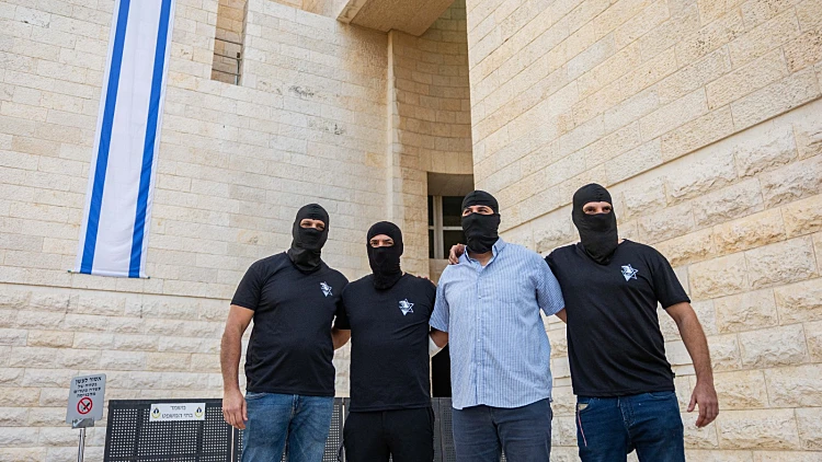 בהחלטת שב"כ: העציר הפלסטיני מפרשת שדה תימן גורש לעזה