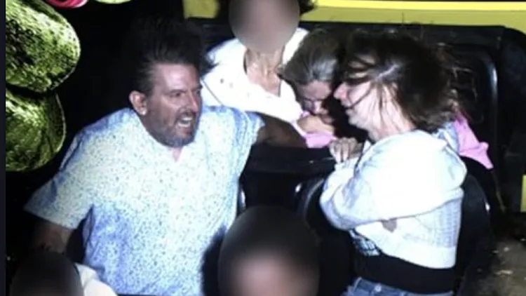 מפחיד: חגורת הבטיחות השתחררה באמצע הנסיעה ברכבת הרים