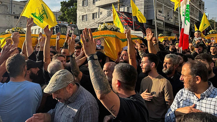 הברחות רקטות והעברת פעילים: ‮השיקום של חיזבאללה - והאזהרות