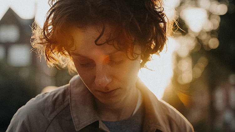 הסדרה החדשה הזו נוגעת לכולנו הרבה יותר ממה שנדמה לנו