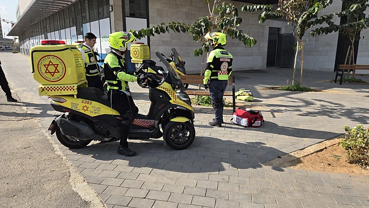 גבר בן 32 נפצע קשה מדקירה בלוד, הרקע ככל הנראה פלילי