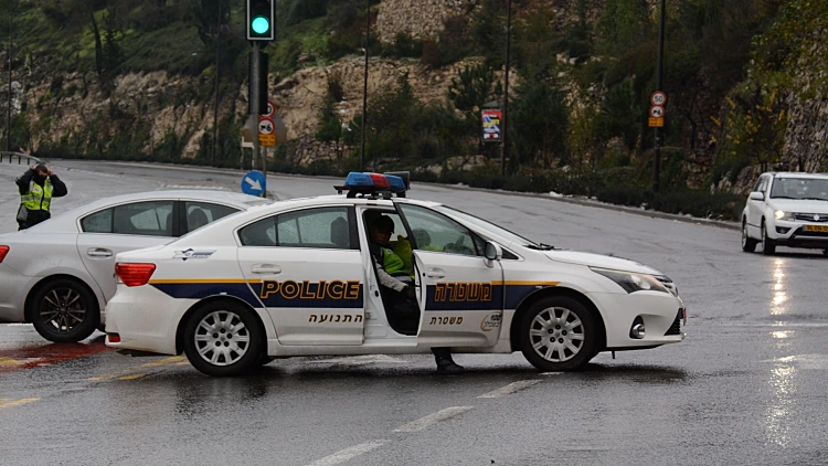חשש להצפות וקריסת עצים, כבישים ייחסמו: לקראת המהפך הסוער