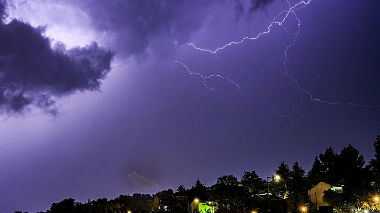 לקראת סופ"ש סוער: שיטפונות והצפות במערכת החורפית הראשונה