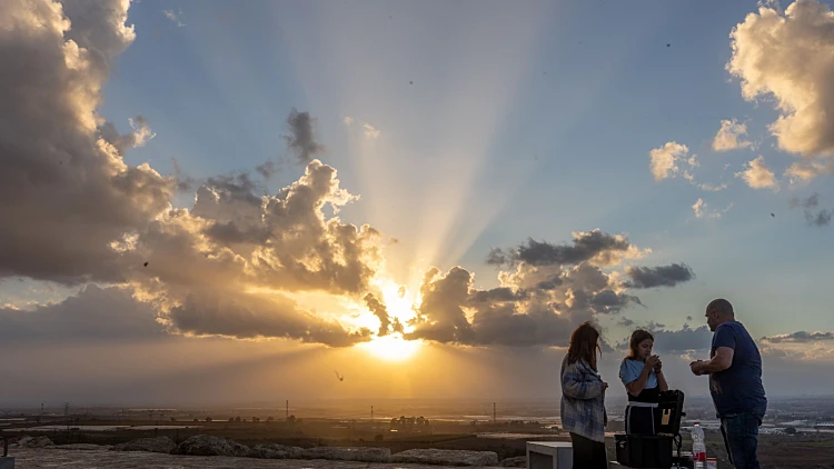התחזית: עלייה בטמפרטורות, לקראת שרב בסוף השבוע