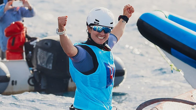 בפעם השנייה ברציפות: דניאלה פלג אלופת אירופה בגלישת רוח