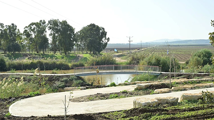 "מהים לירדן": לראשונה בישראל נחנך שביל הליכה באורך 90 ק"מ