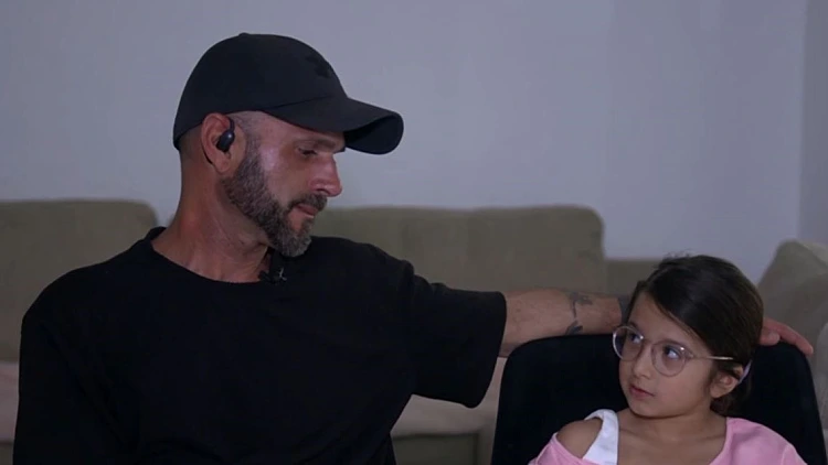 "אני משחקת לבד": יובל לא הלכה לביה"ס 9 ימים, האב שבר שתיקה