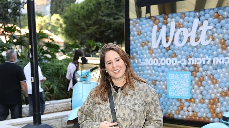 "אנחנו מצלמות את כל האתגרים": דניאל עמית על ההצטרפות של אמילי דמארי לריאליטי