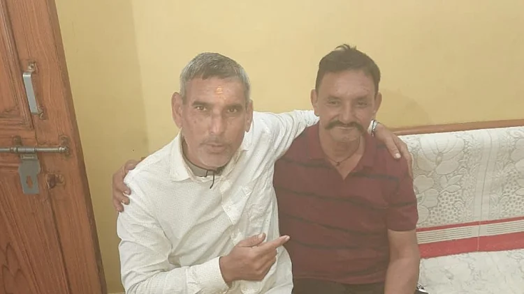 ריקהי רם לאחד שהתאחד עם משפחתו