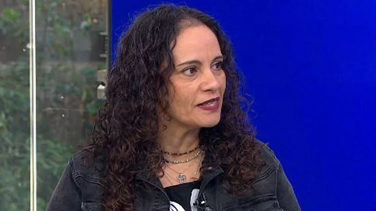 "בעמדת התקלוט יש תמונה שלו, נמצא מאחוריי כמו כנפיים של מלאך"