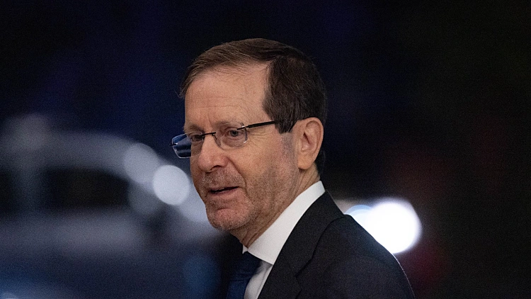 בשל החנינה: בעברית ידונו שוב בהענקת ד"ר לשם כבוד להרצוג