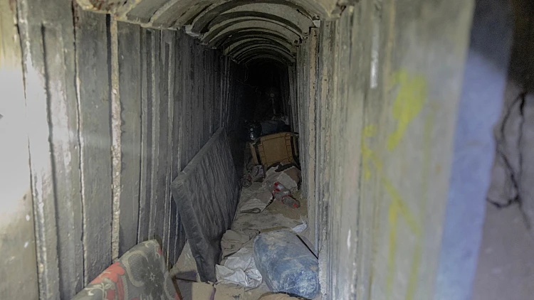 "הכי חשוב שהוא בבית": בתוך המנהרה שבה הוחזק הדר גולדין
