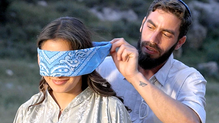 "לא יודעת אם אני מוכנה לסגור ווארט": איך הלל תגיב להצעה?