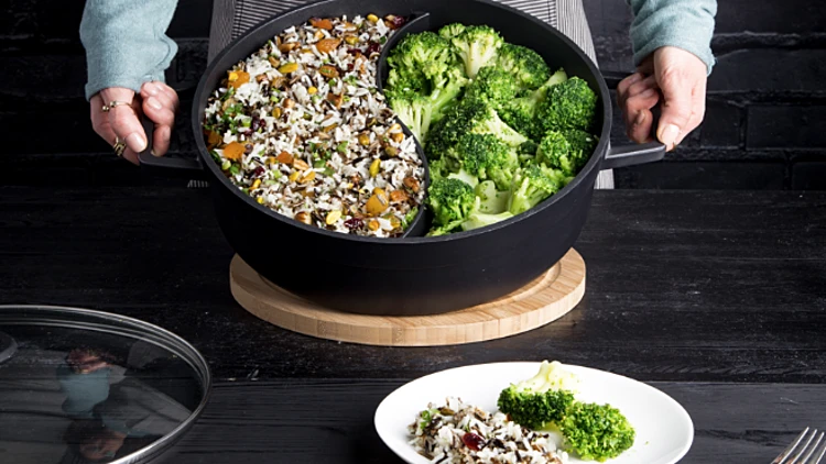 לבשל בסיר אחד