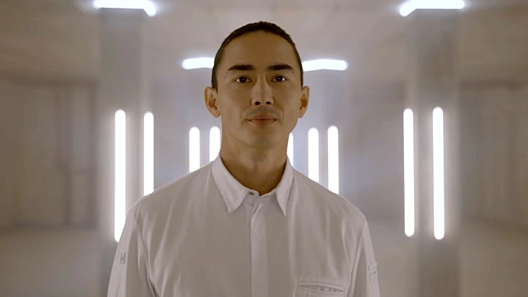 "התרבות שלי קפדנית כמו של היפנים": האודישן של אזיז דאוגינוב