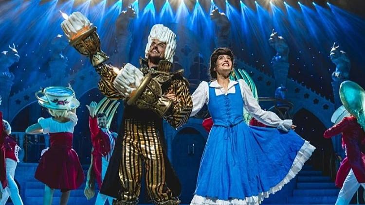 "צפיתי ב'היפה והחיה' בגיל 10, ומאז רציתי לגלם את לומייר"