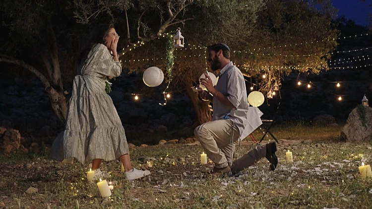 ווארט VOD | פרק 17: הצעת נישואים מפתיעה