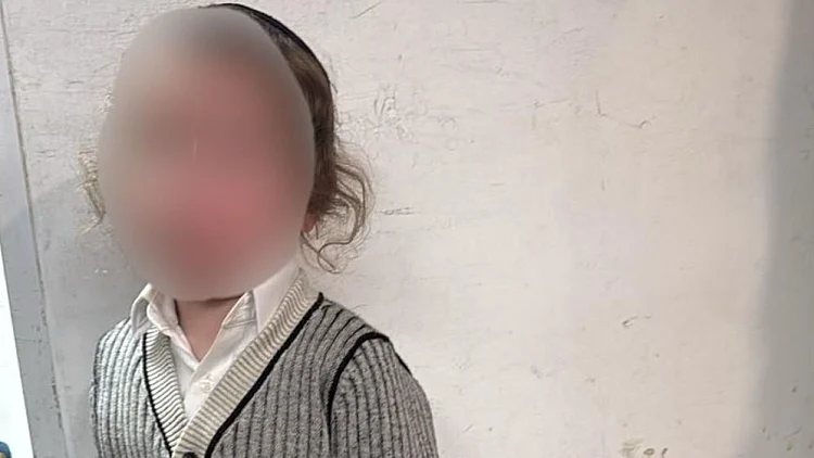 פעוט ממודיעין עילית אותר לבדו במחסום קלנדיה, הוריו ייחקרו