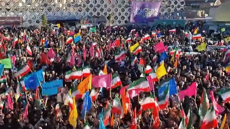 דברים שרואים מטהרן: תושבי העיר על ההנהגה והחיים אחרי המלחמה