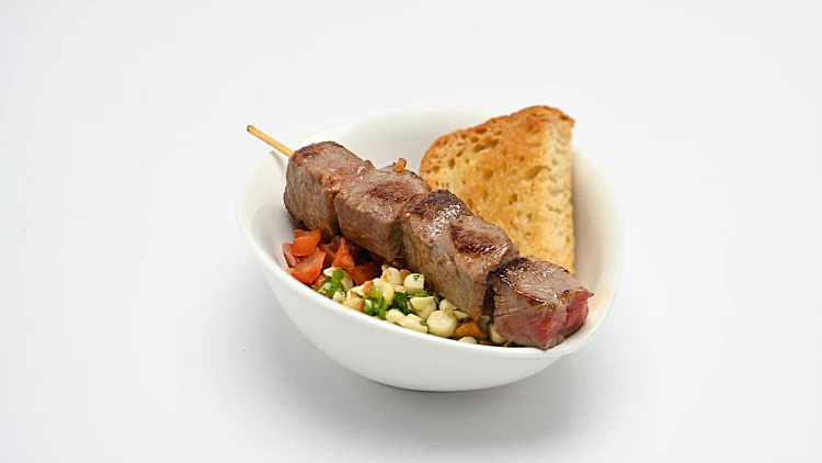 שיפוד סינטה: המתכון למנת האודישן של אלכס קרנבלה