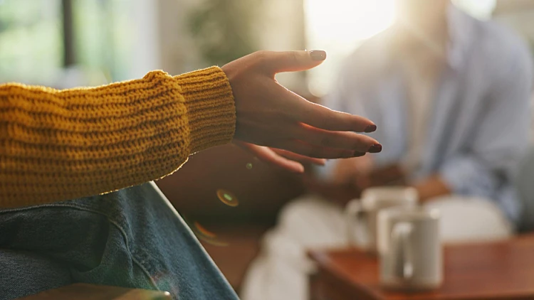 התערבות מוקדמת: חלון הזמן הקריטי למניעת נזק נפשי לאחר טראומה | רשת 13