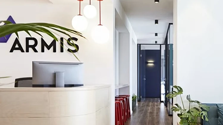 אחרי וויז וסייברארק: גם "ארמיס" נמכרת תמורת 7.7 מיליארד דולר