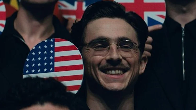 אי אפשר להוריד ממנו את העיניים: זה אחד הסרטים הטובים של השנה