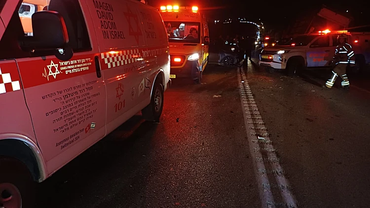 חשד לפיגוע דריסה בבנימין: בן 13 נפצע קל, כתר על רמאללה