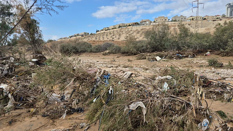 סוף טרגי: הנעדר שנסחף בנחל מיתר אותר ללא רוח חיים
