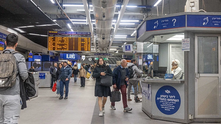 "השתמש לרעה בלקותו": כתב אישום הוגש נגד "המטרידן מסבידור"
