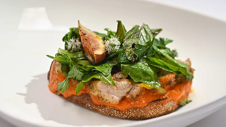 שקדים שהתחפשו: המתכון של שמעון במשימת "רק על עצמי לספר ידעתי"