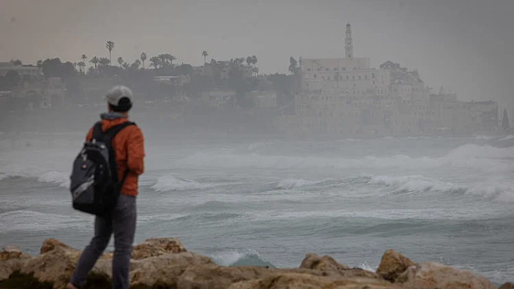 התחזית לסופ"ש: גשמים מקומיים בהפוגות, לקראת התחממות בשבת