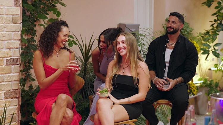 אהבה חדשה VOD | פרק 1: פרק הבכורה